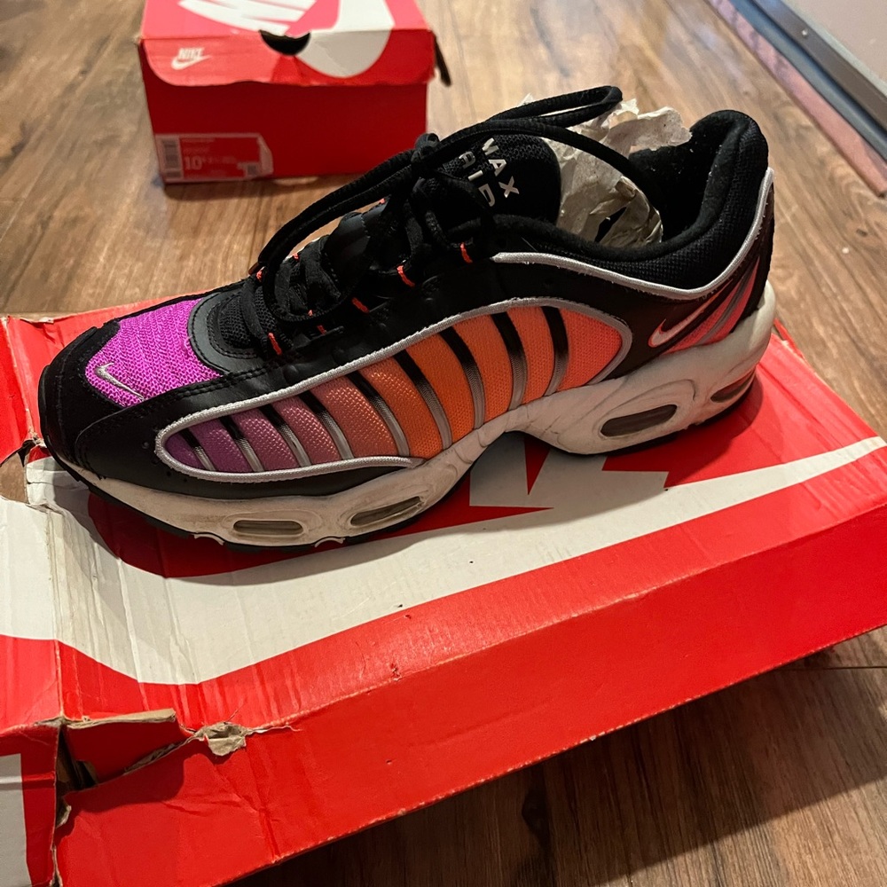 Nike tailwind IV